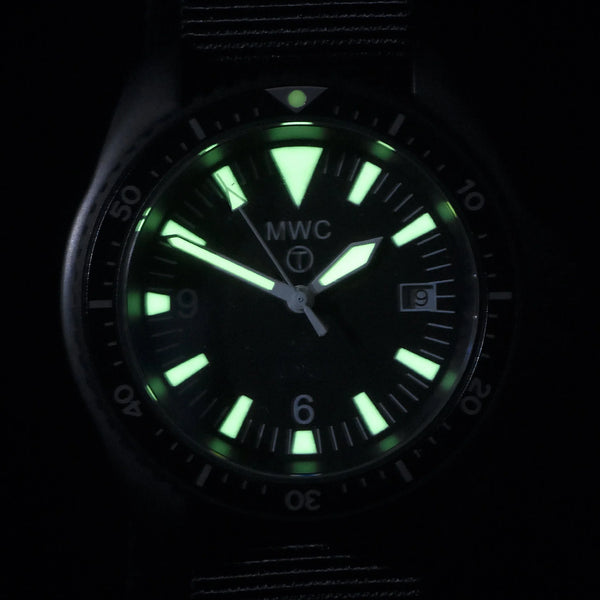 Brand New and Very Rare Original 2001 MWC Stainless Steel Quartz Military Divers Watch