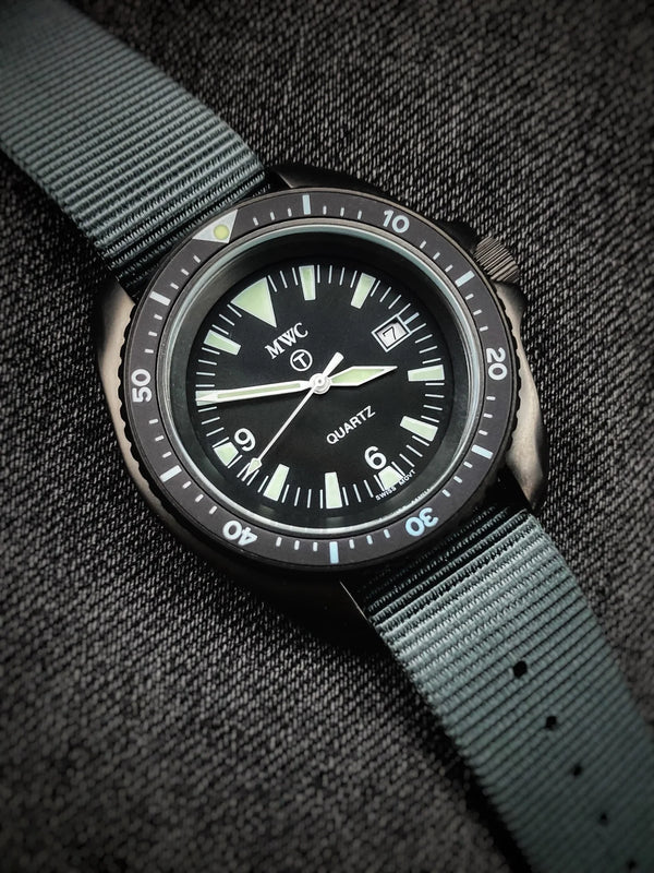 Brand New and Very Rare Original 2001 MWC Stainless Steel Quartz Military Divers Watch