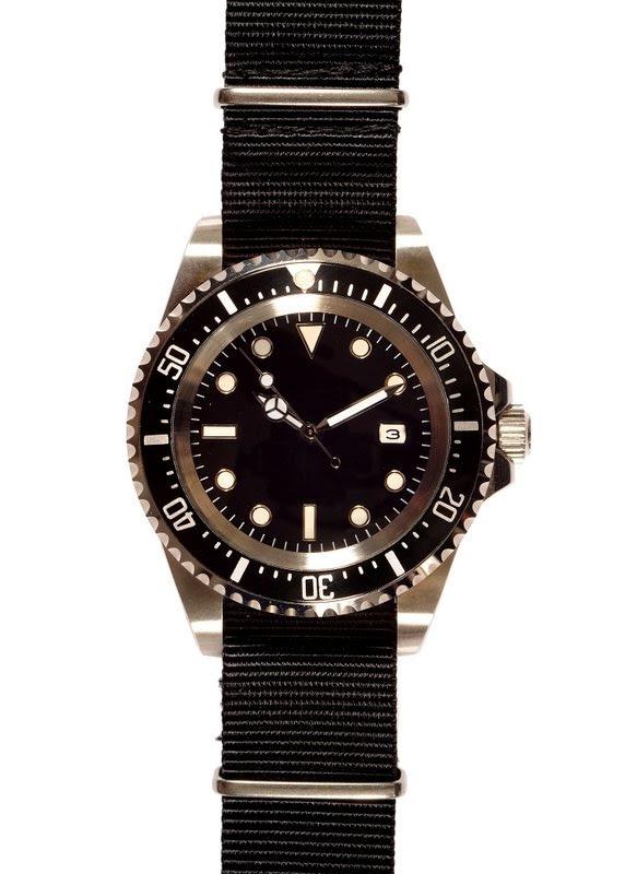 1982 Pattern 300m Water Resistant Military Divers Watch With Date Window (Automatic) - mEx Display Watch from a Trade Show