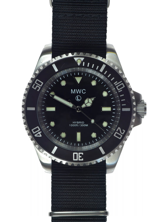 MWC 300m / 1000ft Stainless Steel Mechanical/Quartz Hybrid Military Divers Watch with Sweep Secondhand