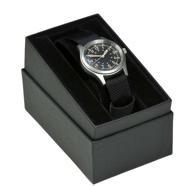 A-17 U.S 1950s Korean War Pattern 100m/330ft Water Resistant Military Watch with Shatter and Scratch Resistant Box Sapphire Crystal (Automatic)