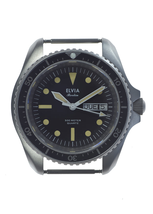 ELVIA Day/Date Military Divers Watch with Sapphire Crystal and Quartz Movement - Ex Display Watch from the Border Security Expo Reduced