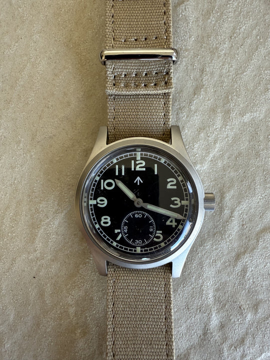 MWC 1940s/1950s "Dirty Dozen" Pattern General Service Watch with 21 Jewel Automatic Movement - Movement Running but a hand needs resetting